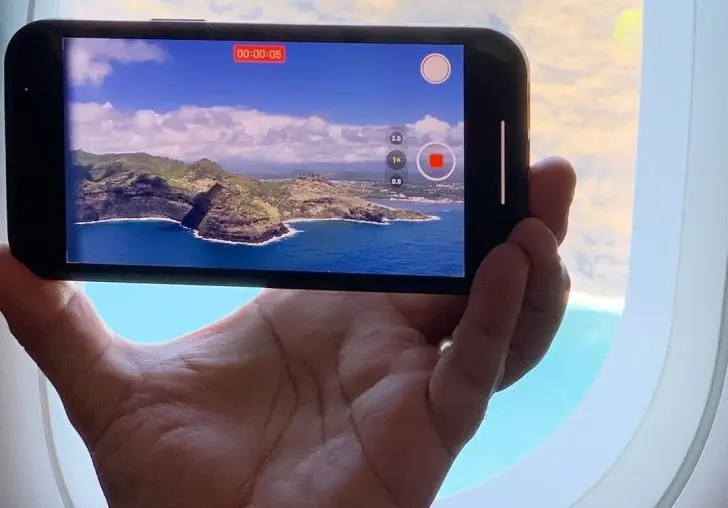 How to travel between islands in Hawaii.