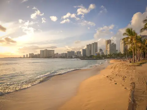 How to Travel Between Islands in Hawaii