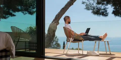 The Dark Reality Behind the Digital Nomad Lifestyle