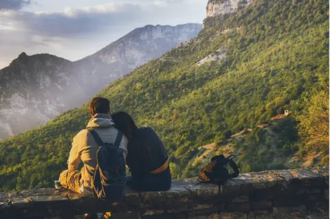 Thinking of Living Like a Modern-Day Nomad? Here’s All You Need to Know