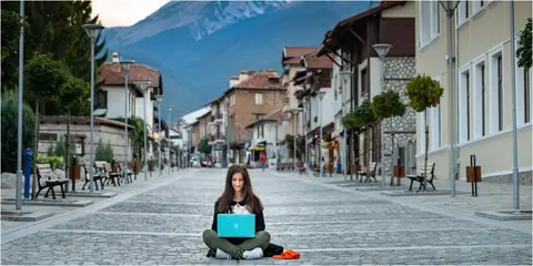 Digital Nomad Clothing Tips – Can You Ace The Nomadic Fashion Game?